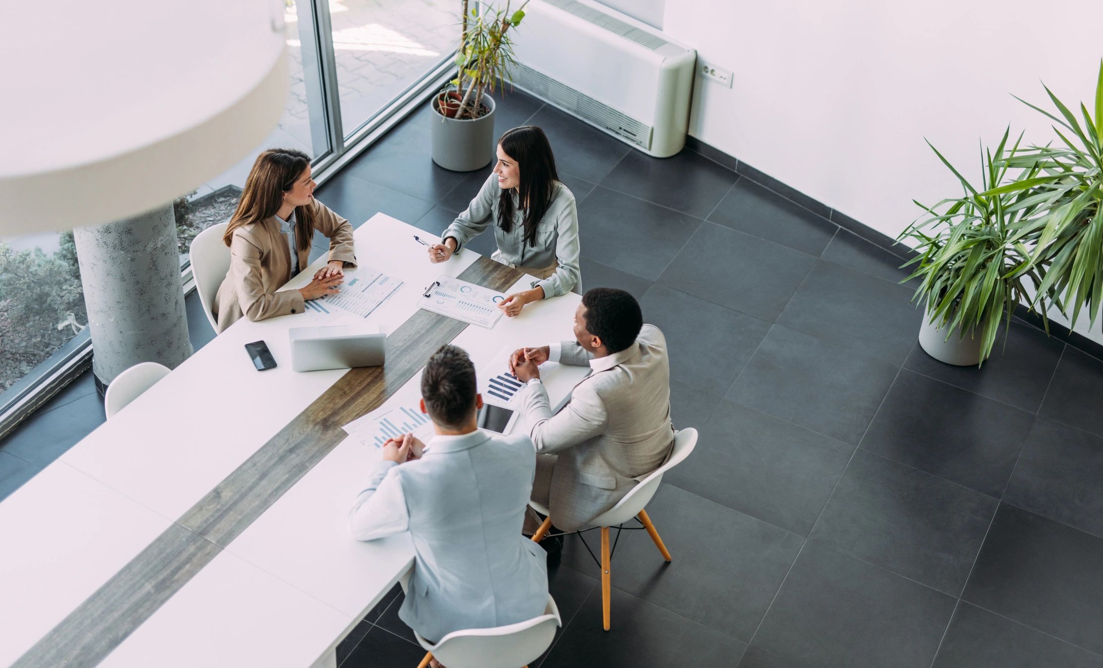 Business advisory team meeting in a modern office